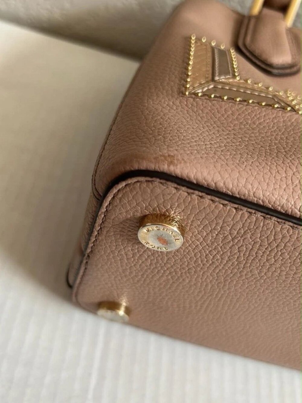 Michael Kors Adele Love Leather Shoulder Bag - Mauve / Old Rose - Picture 4 of 13